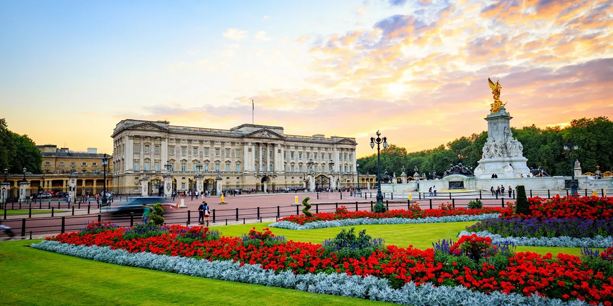 Buckingham Palace at sunset